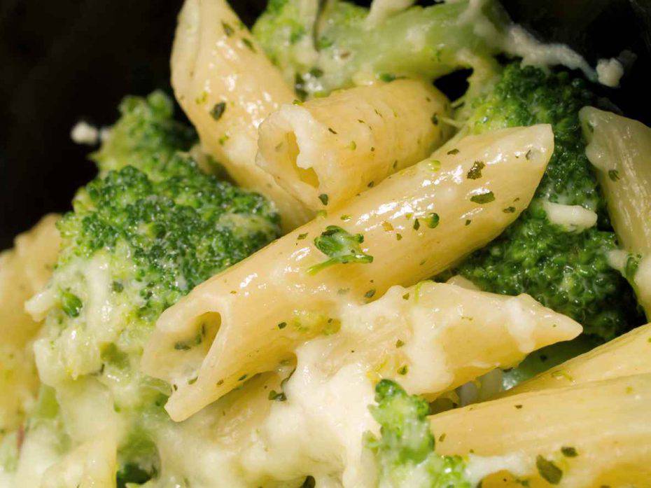 pasta con ricotta e broccoletti