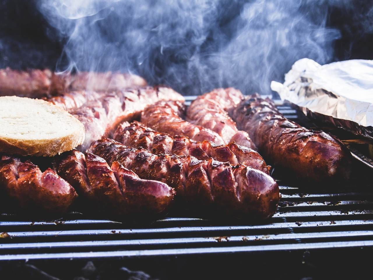 Che carne scegliere per una grigliata perfetta: consigli e trucchi infallibili (Fonte foto: Pixabay)