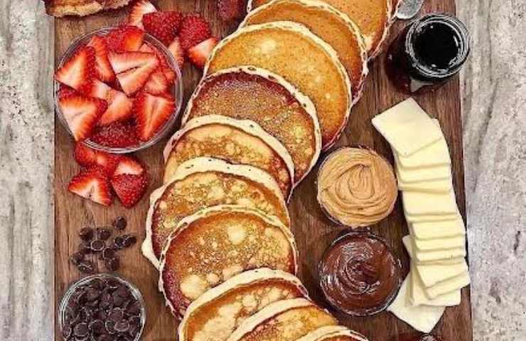 Pancakes frutta e nutella