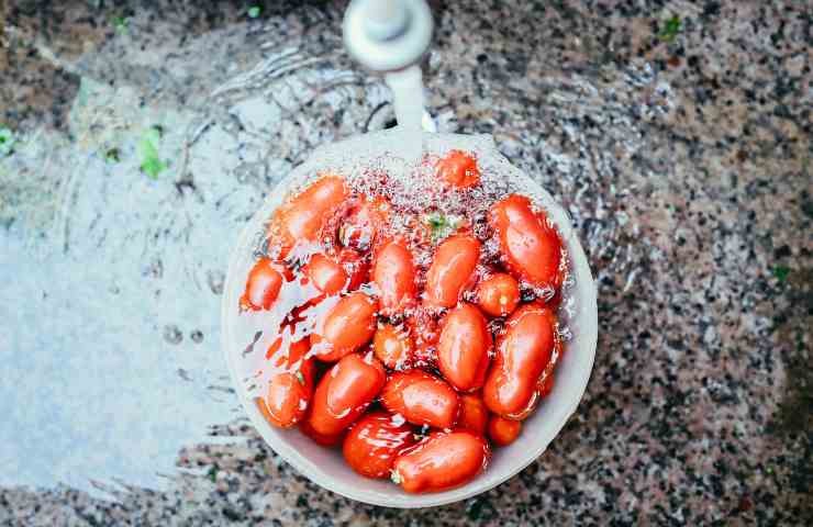 Pomodorini confit ricetta contorno veloce