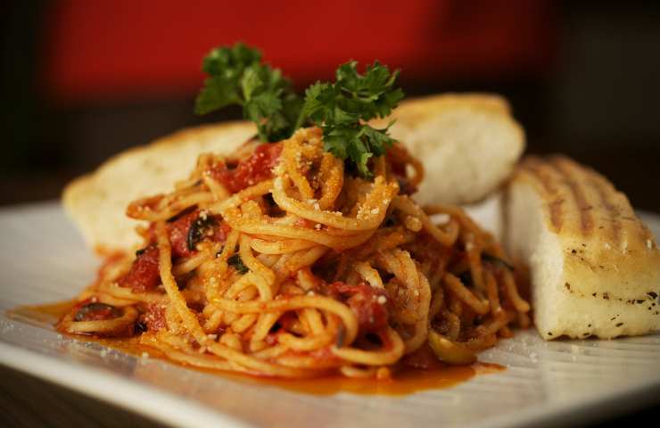 Spaghetto tre pomodori