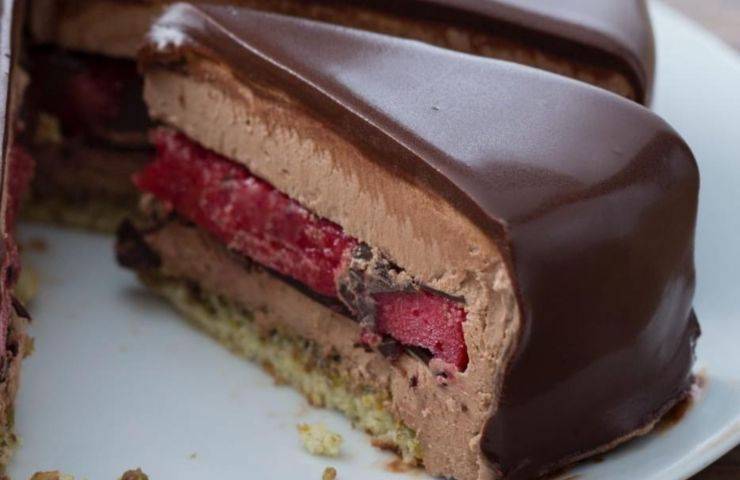 Torta moderna: una delizia al cioccolata