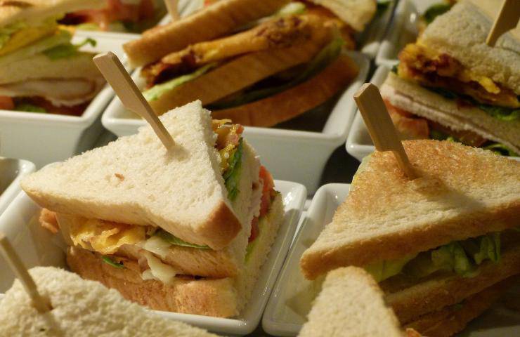 Club sandwich ricetta