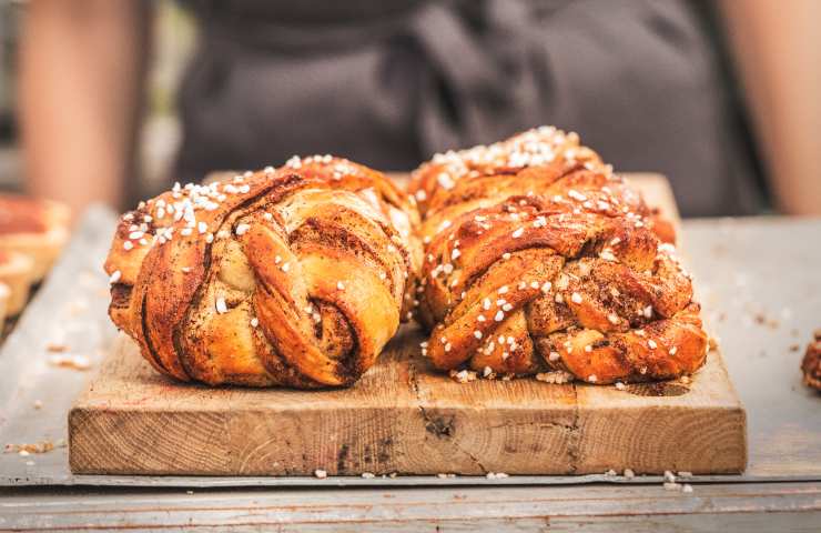 Saffransbullar ricetta svedese dolci santa lucia