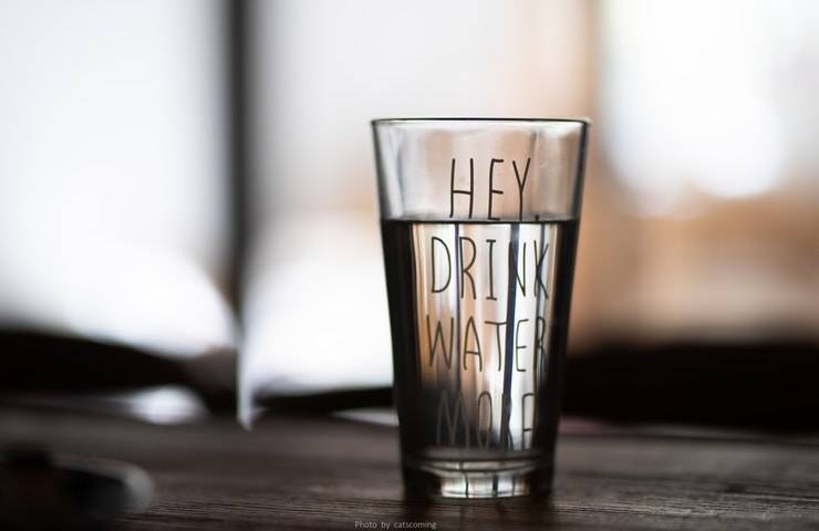 come fare per bere più acqua