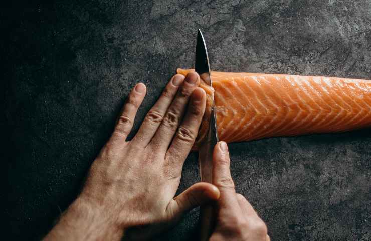Salmone gratinato ricetta facile veloce