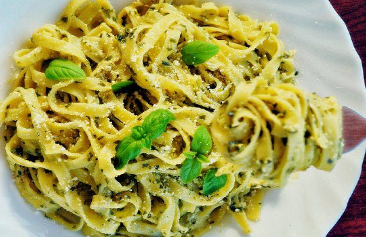 7 sughi senza cottura ricette condimenti pasta