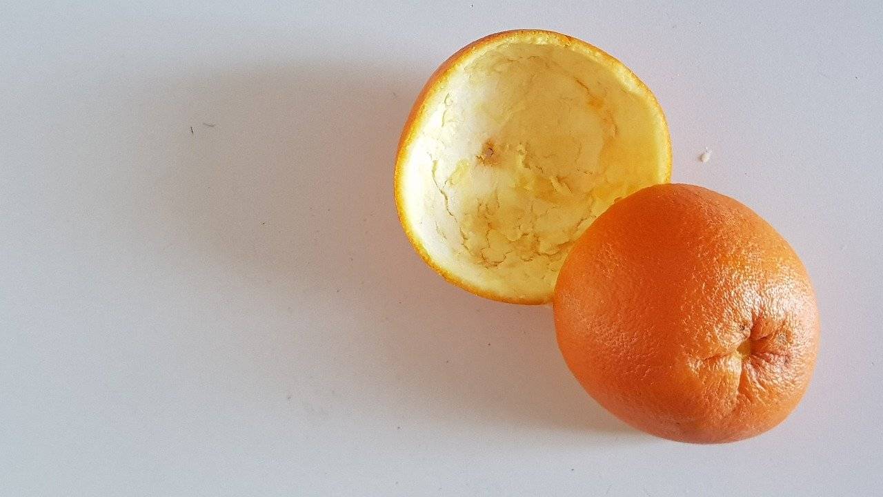 bucce di mandarino e arancia come usarle per profumare la casa