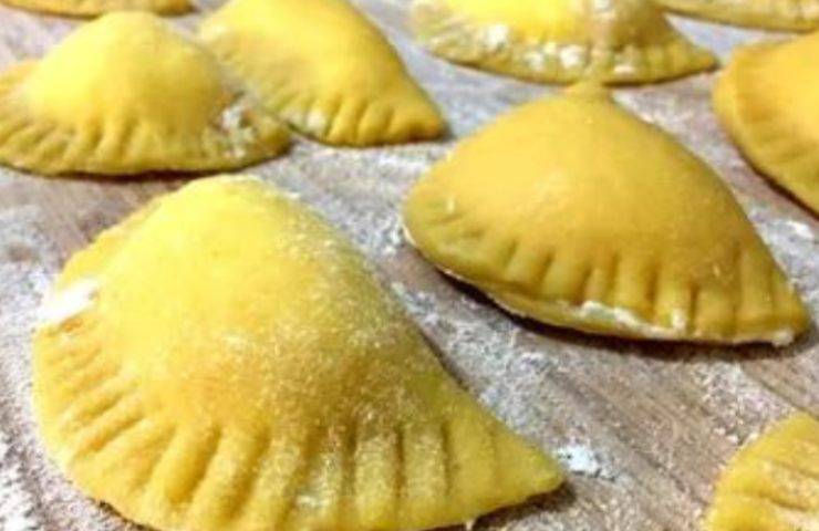 cassatelle di carnevale ricetta tipica siciliana