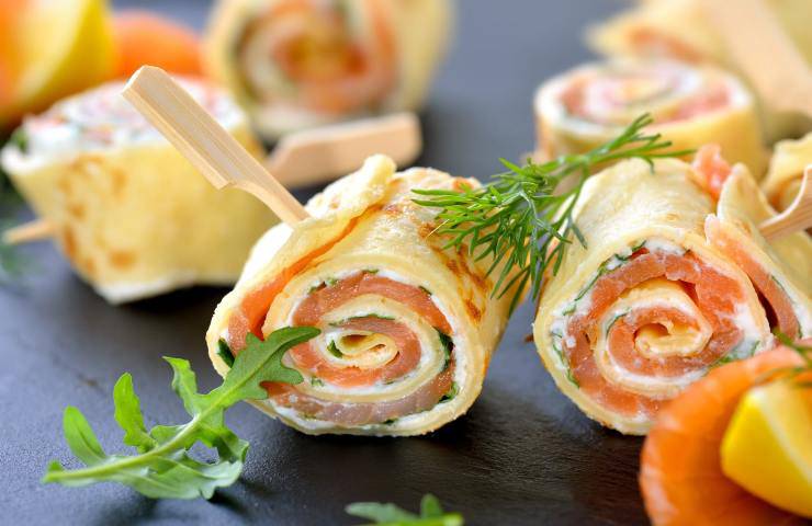 crepes salmone caprino rucola arancia ricetta semplice