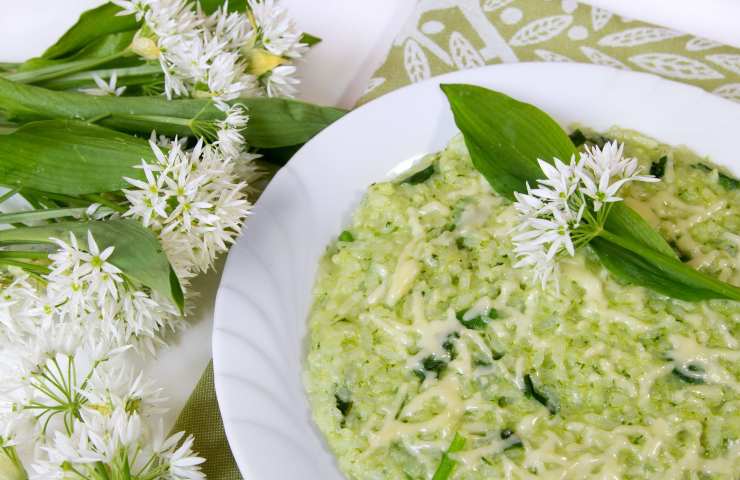 risotto crema spinaci gorgonzola noci ricetta facile gustosa
