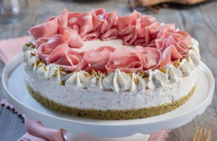 Cheesecake alla Mortadella ricetta antipasto