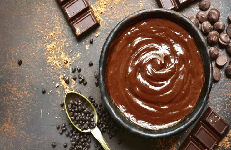 torta cremosa cacao ganache cioccolato ricetta facile