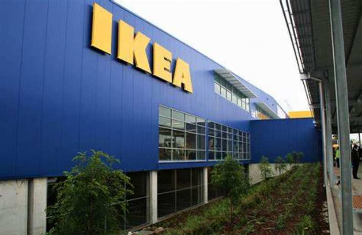 Polpette svedesi Ikea bloccate frammenti plastica