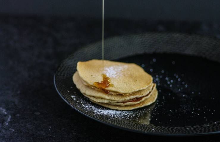 Mini pancakes alle mele ricetta light