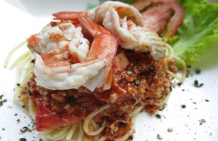 Spaghetti con crema di gamberi argentini ricetta gourmet