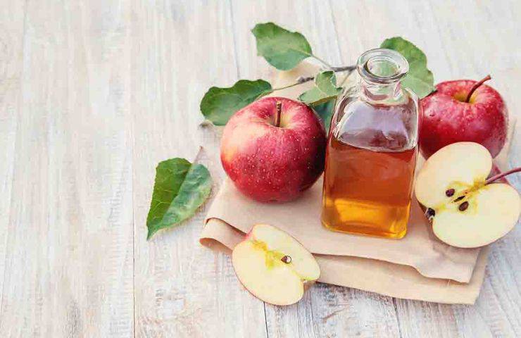 aceto di mele, il rimedio naturale contro le scottature