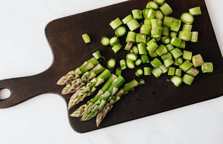 cucinare asparagi ricetta trofie asparagi provola pecorino