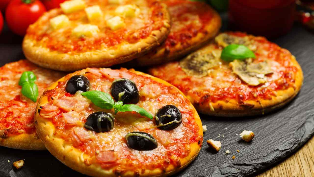 Pizza in 5 minuti senza lievitazione. Perfetta per una voglia improvvisa