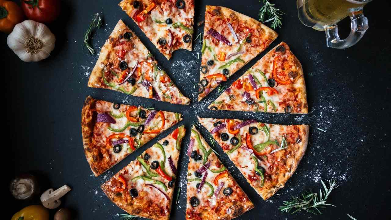 Tagliare pizza modo semplice perfetto
