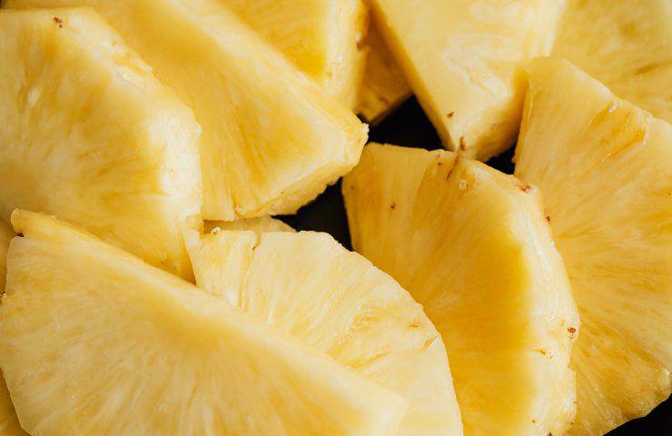 fette ananas ricetta tiramisù ananas