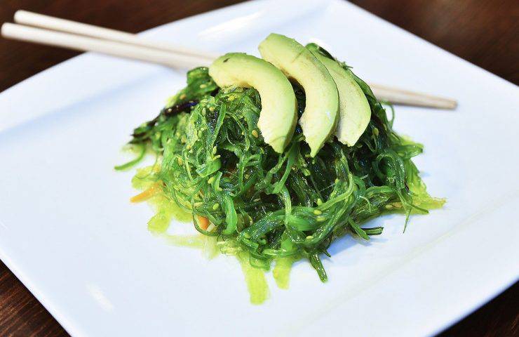 piatto con alga Wakame