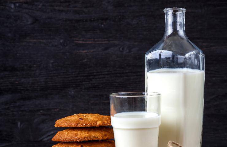 Tenere latte porta frigo grave errore