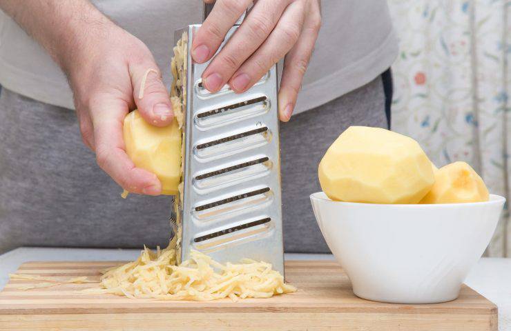 torta patate grattugiate ricetta facile veloce