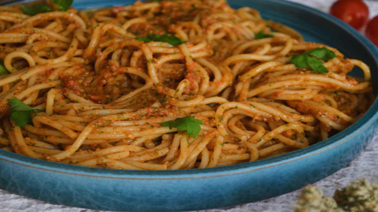 spaghetti pesto pantesco ricetta facile veloce