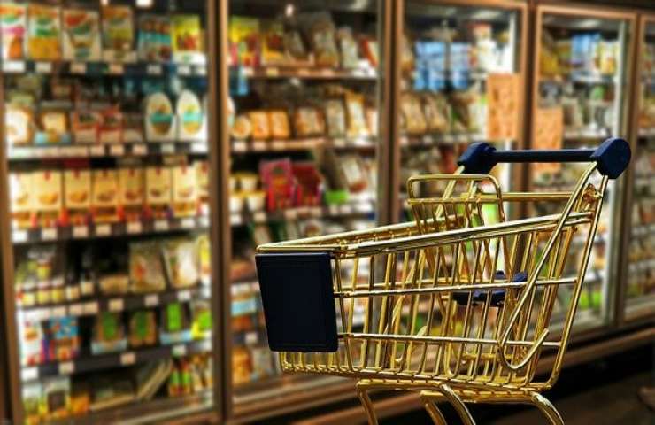 rincari al supermercato e prodotti introvabili effetto guerra in ucraina
