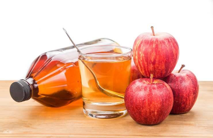 Aceto di mele il mattino fa bene o male?