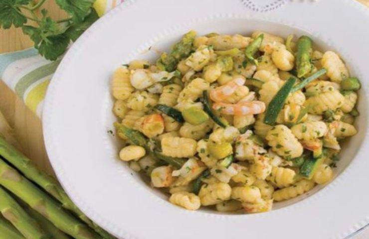gnocchetti asparagi gamberetti ricetta facile veloce