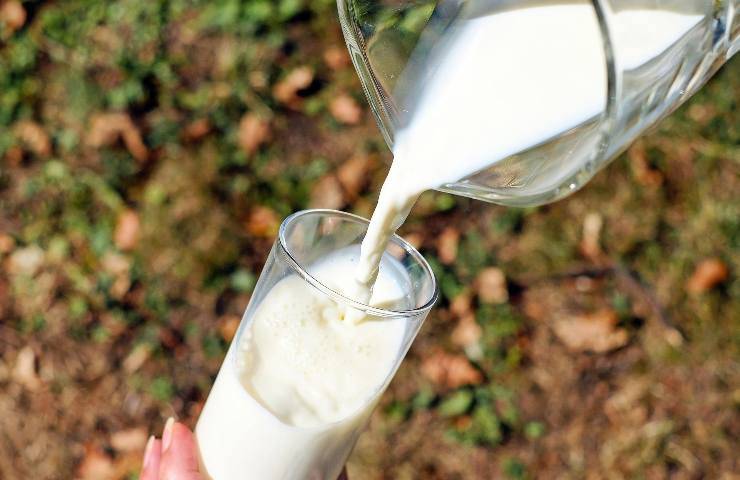 Come riutilizzare latte scaduto