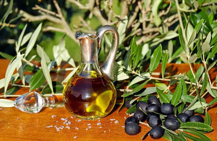 Olio d'oliva uso sorprendente