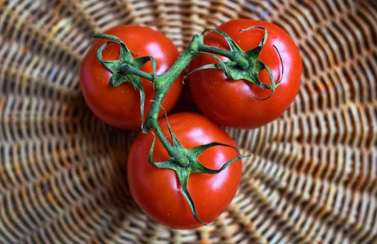 Pesticidi nei pomodori 5 trucchi per eliminarli