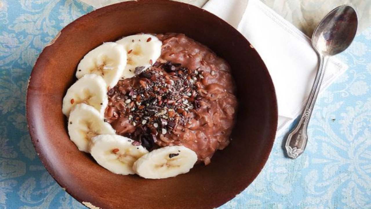 porridge nocciole ricetta colazione gustosa nutriente