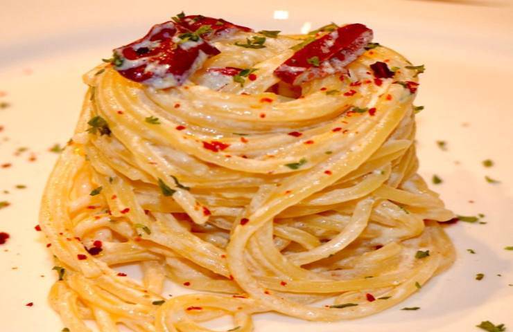 spaghetti ricotta piccanti ricetta