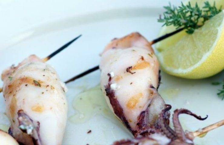 Calamari ripieni limone grigliati ricetta