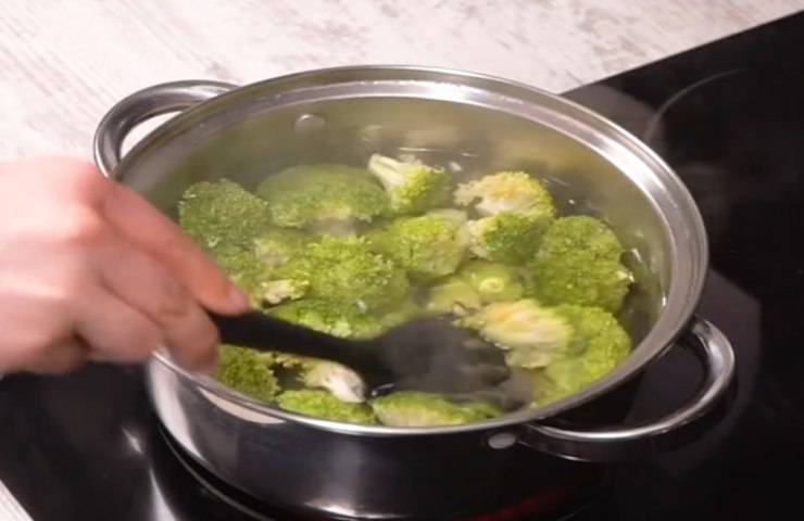 lessare broccoli ricetta burger vegetali