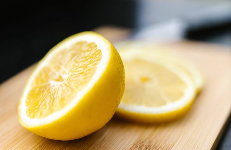 Metti limone pianta goditi risultato