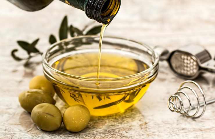 Olio d'oliva bicarbonato