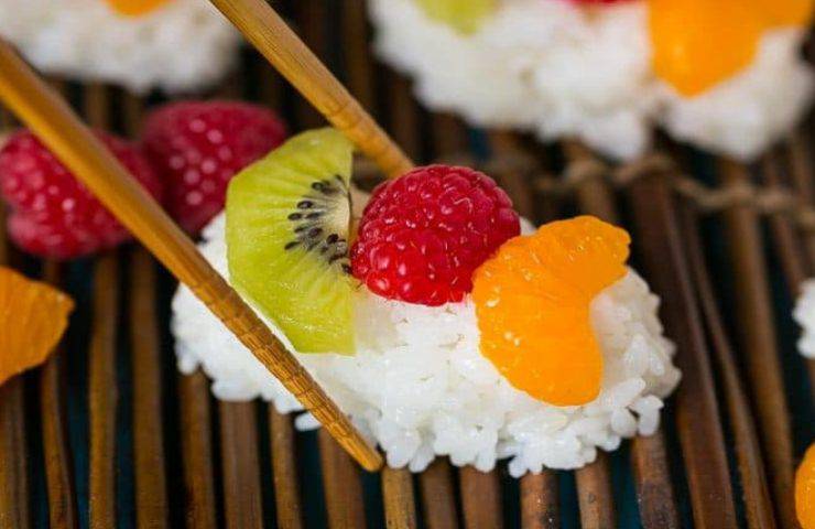 nigiri sushi frutta ricetta