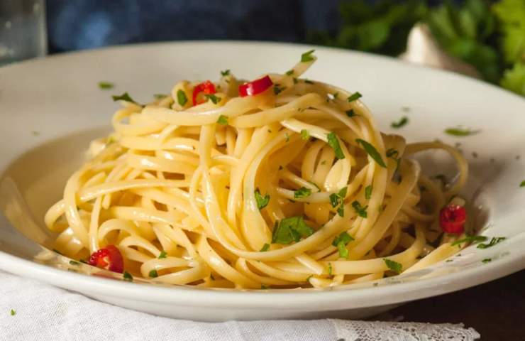Spaghetti aglio, olio e peperoncino ricetta Locatelli