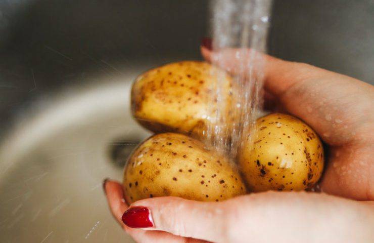 patate schiacciate al forno