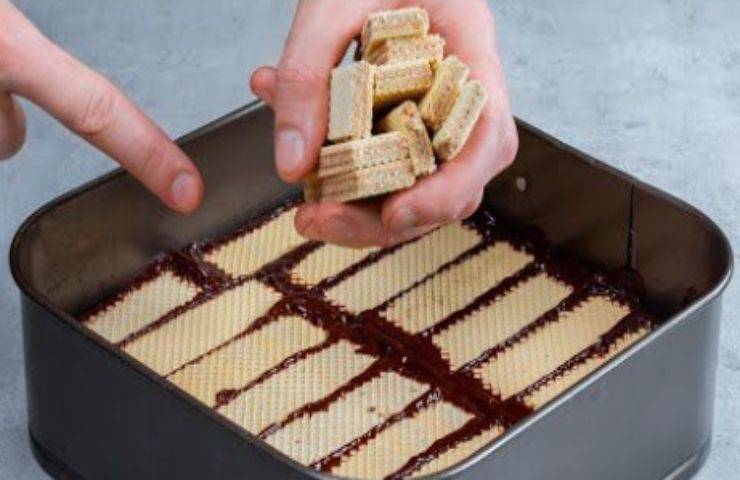 tiramisù wafer cioccolato ricetta
