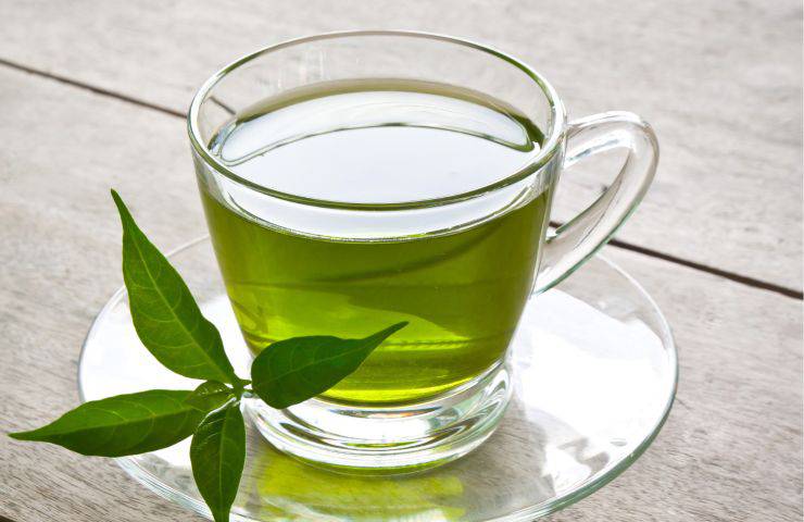 tè verde brucia grassi