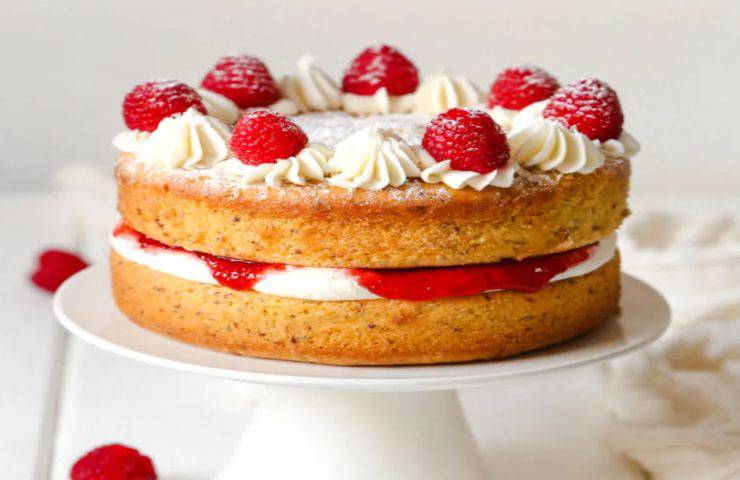 victoria sponge cake ricetta