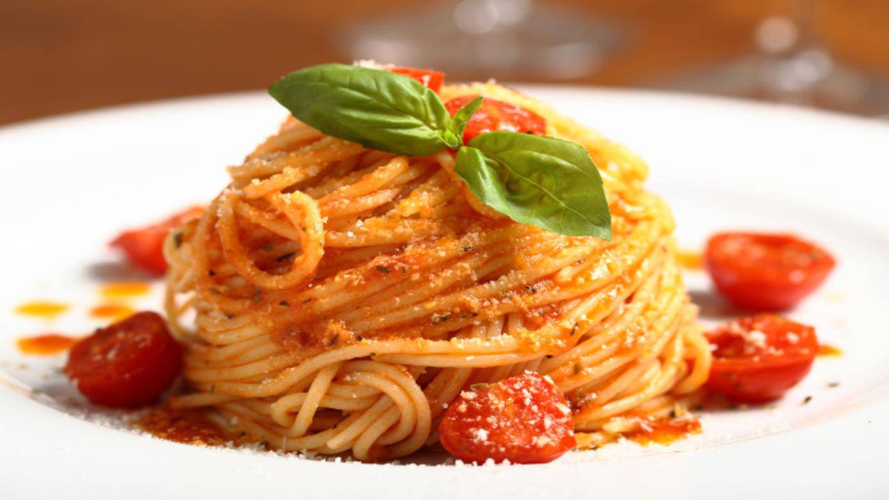 Spaghetti pomodorini e parmigiano