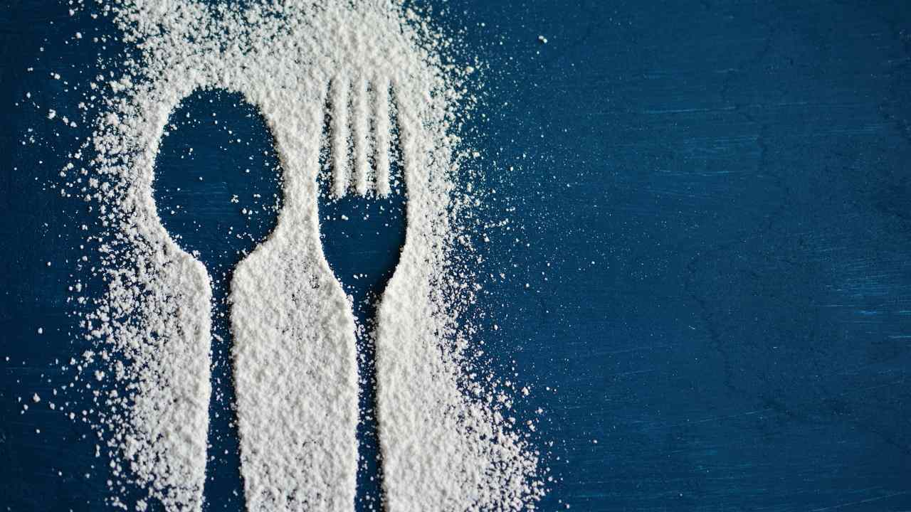 Mangiare troppo zucchero: i segnarli