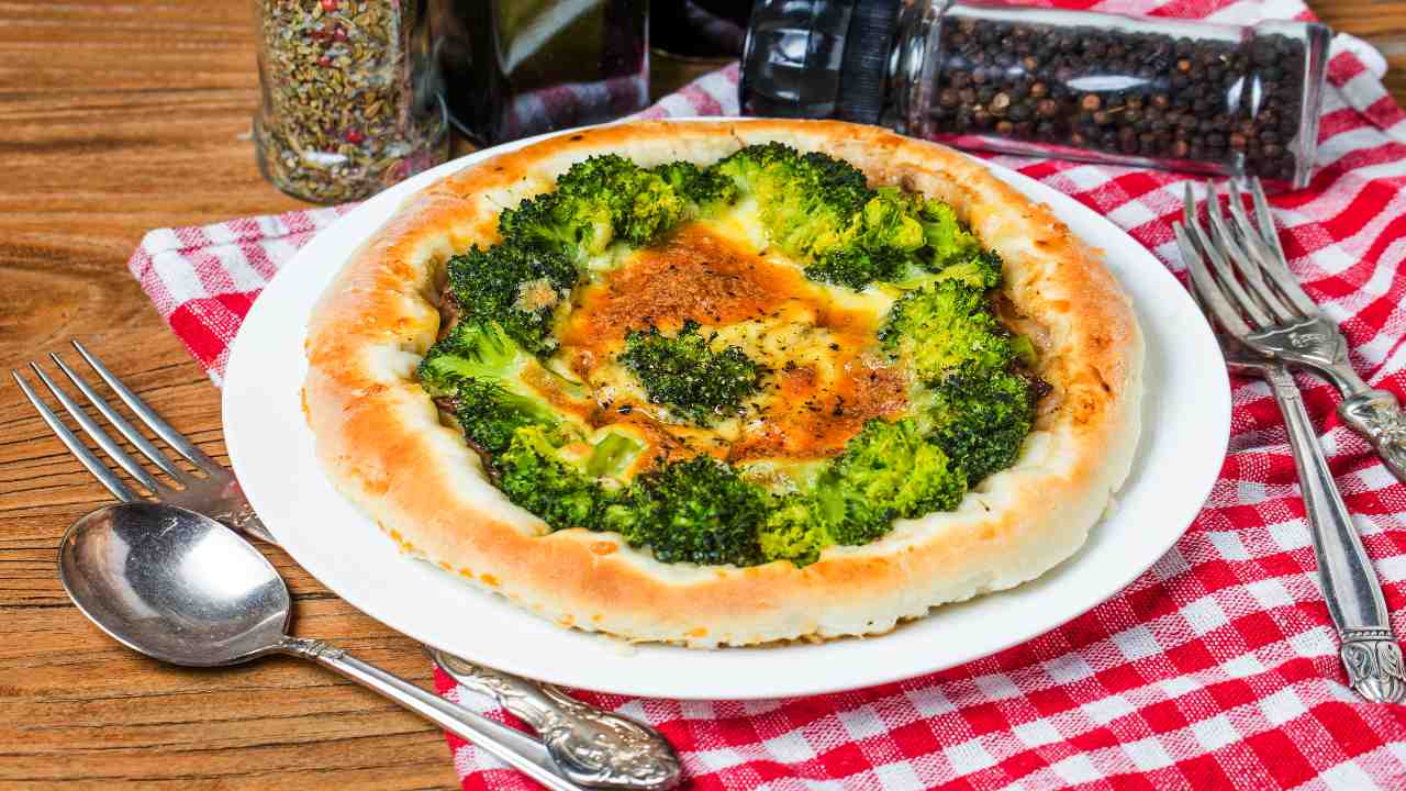 ricetta focaccia broccoli
